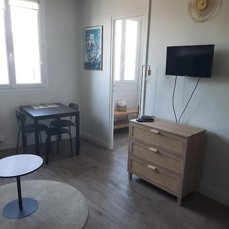 25 M2 Center, 3e Etage,3rd Floor Lejlighed
